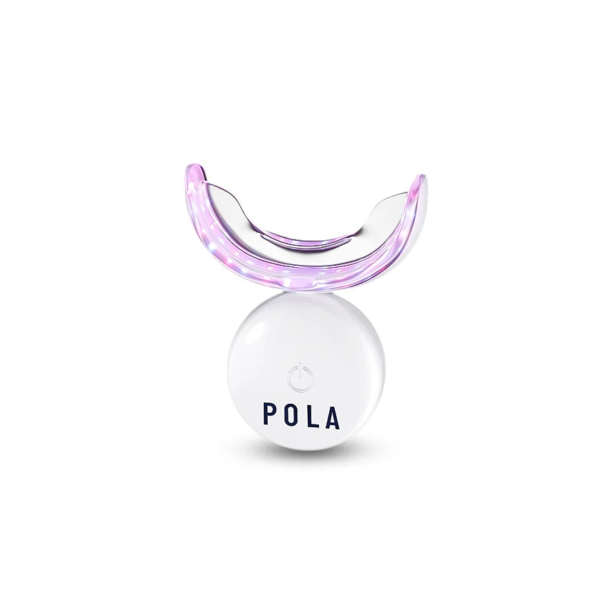 POLA LIGHT - SDI - oofti.fr - Le premier kit de blanchiment 100% ambulatoire. Un nouveau système d’éclaircissement des dents à domicile doté d’une technologie à led. Bénéficier d'un sourire plus éclatant et plus confiant en 5 jours seulement. Pola Light est un système avancé d’éclaircissement des dents combinant la formule de blanchiment déjà primée de Pola à une gouttière à LED, pour un éclaircissement plus rapide.