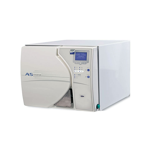 A5 HYGENE SD est un autoclave de dernière génération très silencieux (< 70db) conçu pour stériliser les charges de type B. A5 HYGENE SD s’appuie sur des composants allemands de très grande fiabilité, des électrovannes parker, et une pompe à vide Thomas. Les caractéristiques techniques principales sont : Porte triple sécurité. Plus de 5.000 kg de pression sur la porte de l’autoclave pendant la durée du cycle de stérilisation.