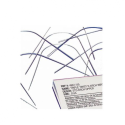 (Arc rectangulaire à 8 brins) Ce fil à 8 brins est suffisamment flexible pour être utilisé comme fil de nivellement dans les stades initiaux ou comme fil de stabilisation. Remplace la plupart des fils ronds torsadés, les fils ronds et même rectangulaires solides.