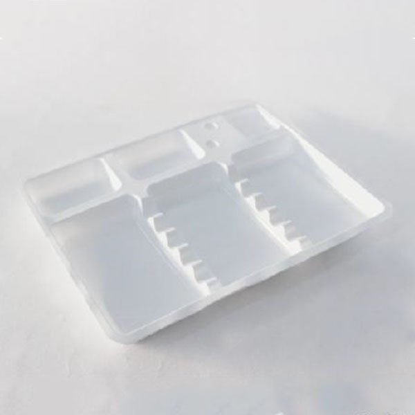 Plateaux jetables médicaux en plastique rigide type 1 – 190 x 148 mm – lot de 400 – blancs ou translucides – usage unique en cabinet dentaire