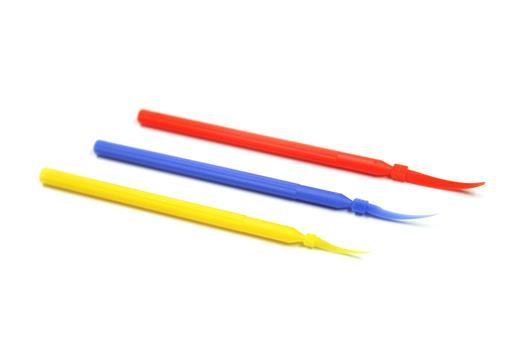 Sachet de 100 cales ou coins interdentaires sécables avec manche - oofti.fr