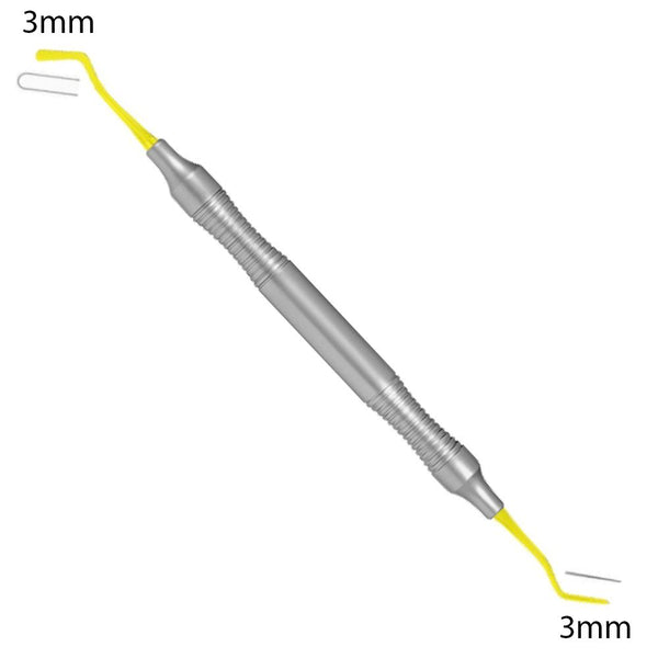 Applicateur de composite 3mm/ 3mm TiN Coated . Ce revêtement de nitrure de titane donne une excellente longévité à cet instrument en le rendant très dur et le protégeant de la corrosion.  Stérilisable et désinfectable.