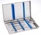 Idéales pour le nettoyage en thermo-laveur. Ultra-ajourées. Compatibles avec tous les modes de stérilisation. Tout nouveau système de fermeture ( avec boutons rotatifs). En inox et silicone. Autres coloris disponibles sur demande.  DM Classe I. Fabricant: Nicrominox.